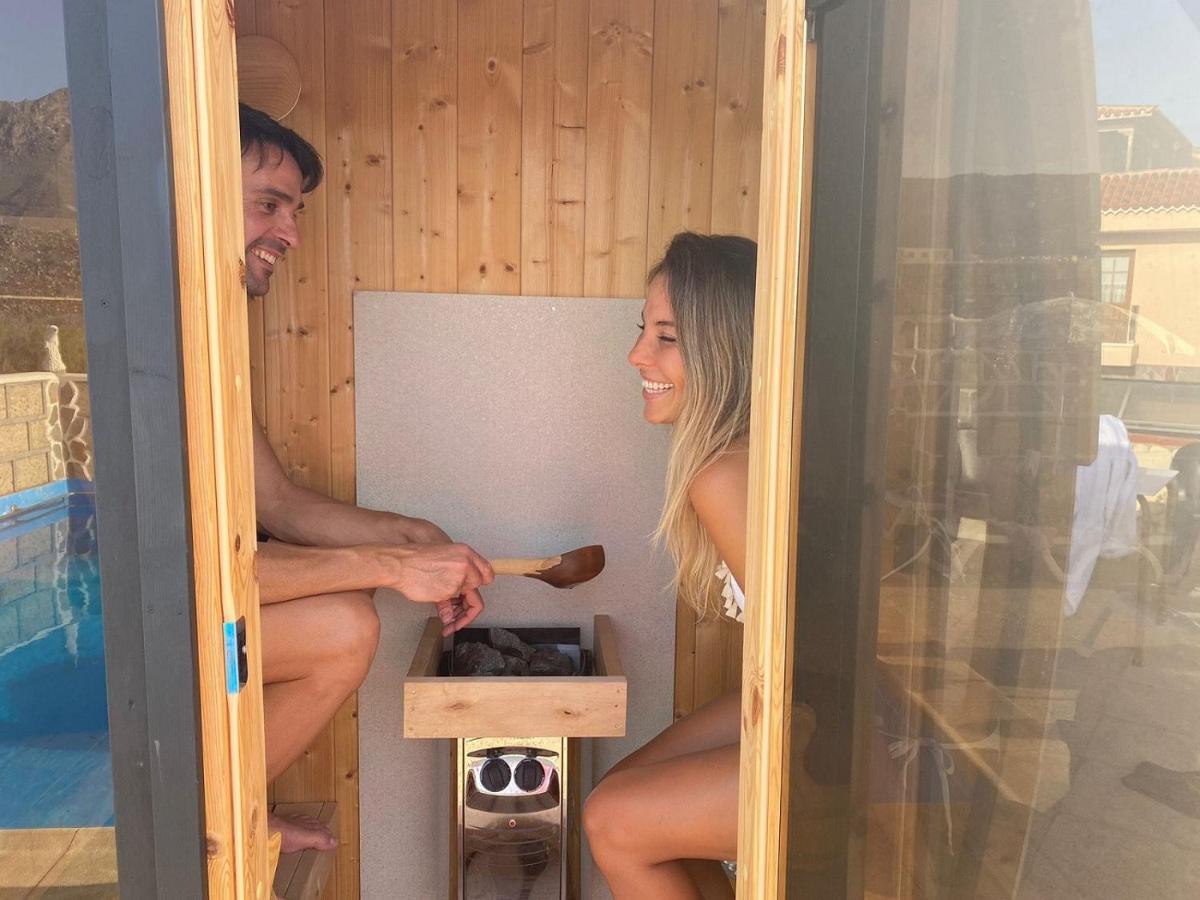 Вілла Nashira Hot Tub Piscina Y Jardin Buzanada Екстер'єр фото