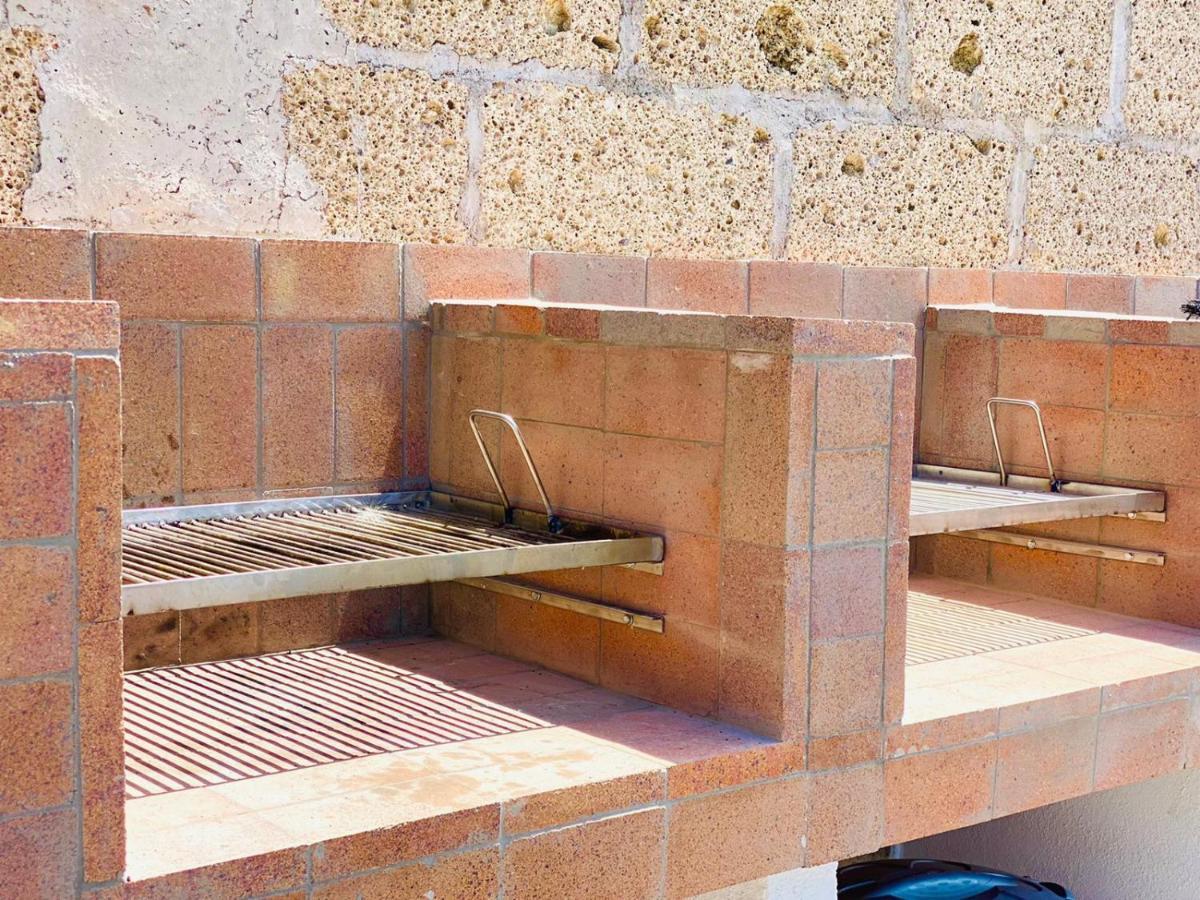 Вілла Nashira Hot Tub Piscina Y Jardin Buzanada Екстер'єр фото